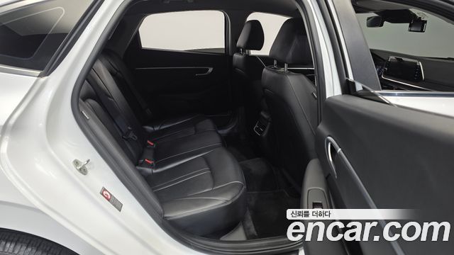 Hyundai Sonata 2020 — photo 18