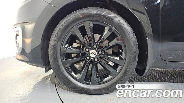 Kia Canival 2017 — photo 5