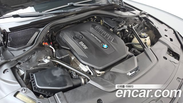 BMW 7-Series 2018 — photo 6