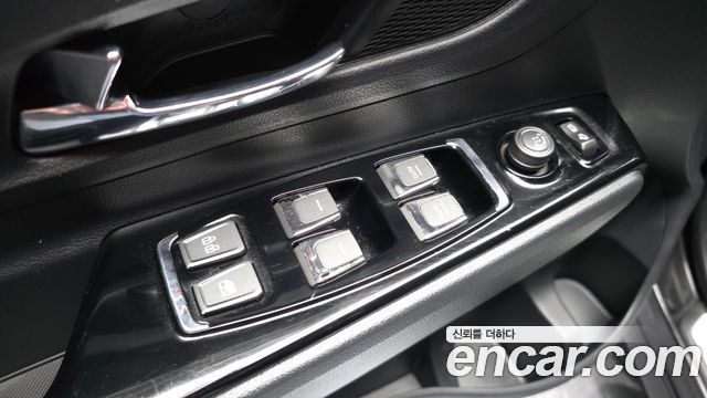 KG Mobility KORANDO 2019 — photo 28