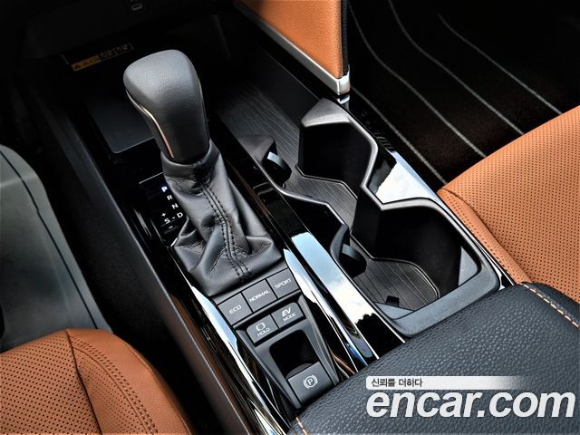 Toyota Camry 2026 — photo 9