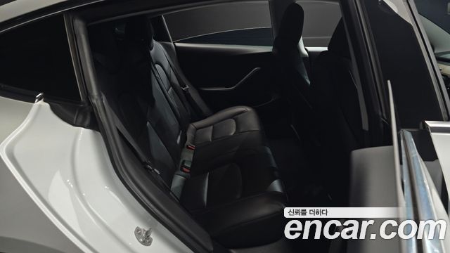 Tesla Model 3 2020 — photo 17