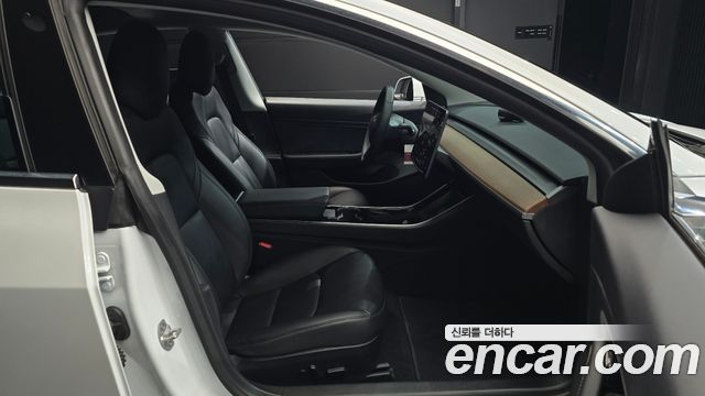 Tesla Model 3 2020 — photo 16