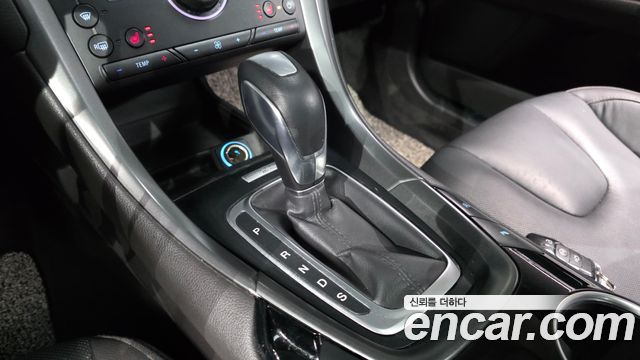 Ford Mondeo 2016 — photo 9