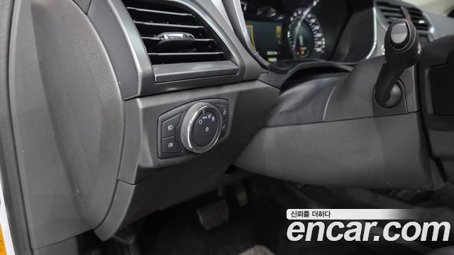 Ford Mondeo 2016 — photo 13