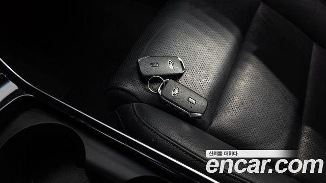 Kia K7 2020 — photo 22