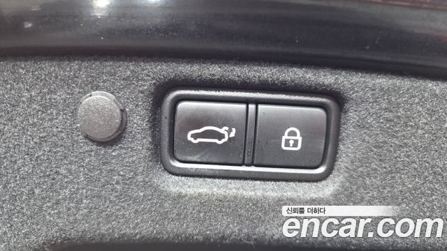 Kia K7 2020 — photo 23