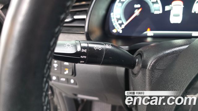 Kia K7 2020 — photo 27