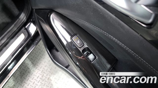 Kia K7 2020 — photo 29