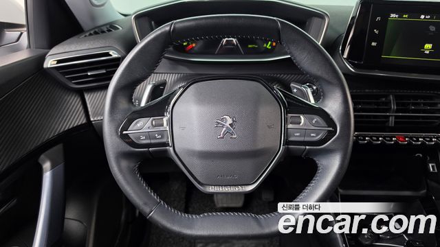 Peugeot 2008 2021 — photo 19