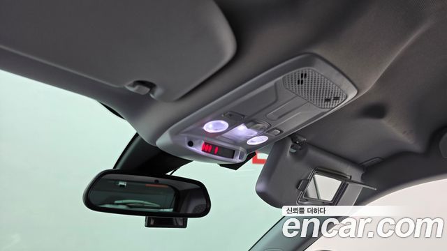 Peugeot 2008 2021 — photo 21