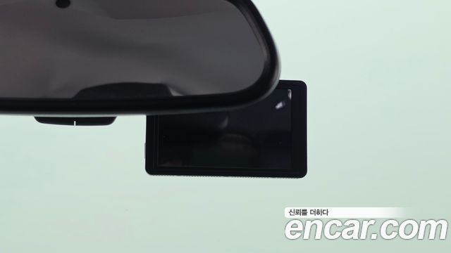 Peugeot 2008 2021 — photo 23