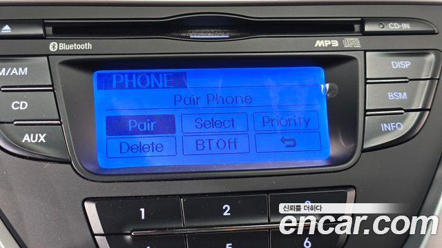 Hyundai AVANTE 2012 — photo 18