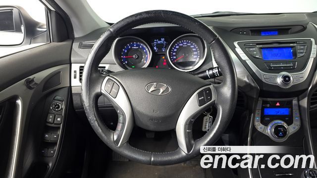 Hyundai AVANTE 2012 — photo 20