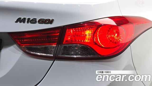 Hyundai AVANTE 2012 — photo 9