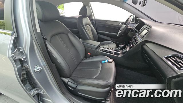 Hyundai Sonata 2016 — photo 17