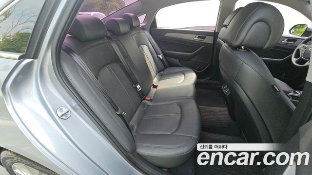 Hyundai Sonata 2016 — photo 16