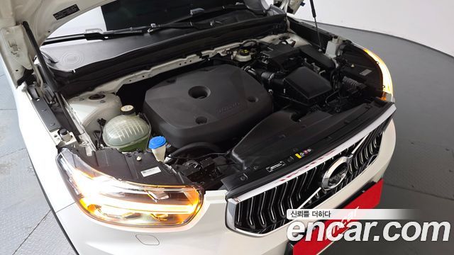 Volvo XC40 2019 — photo 6