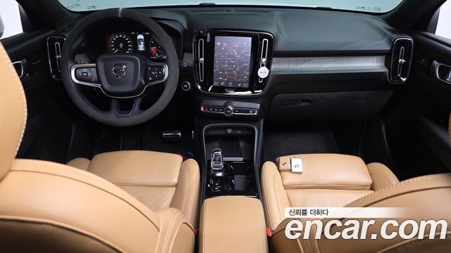 Volvo XC40 2019 — photo 10