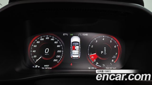 Volvo XC40 2019 — photo 11