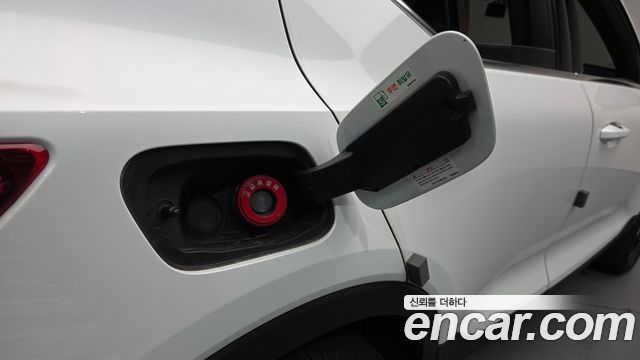 Volvo XC40 2019 — photo 33