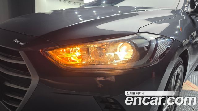 Hyundai AVANTE 2016 — photo 8