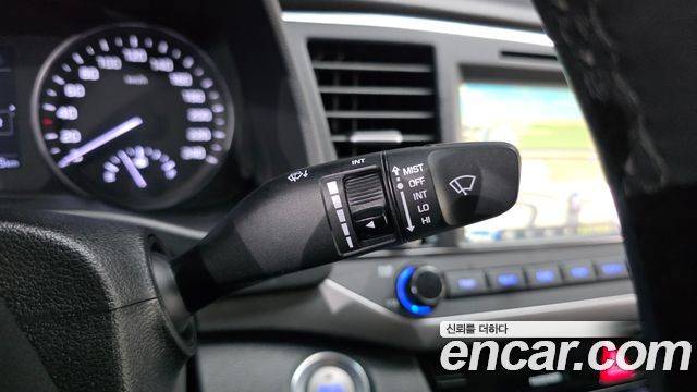 Hyundai AVANTE 2016 — photo 27
