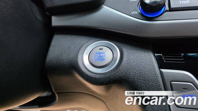 Hyundai AVANTE 2016 — photo 29
