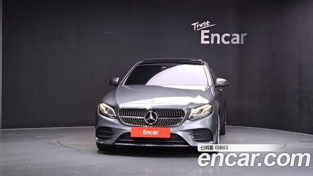Mercedes-Benz E-Class 2017 — photo 3