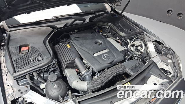 Mercedes-Benz E-Class 2017 — photo 6