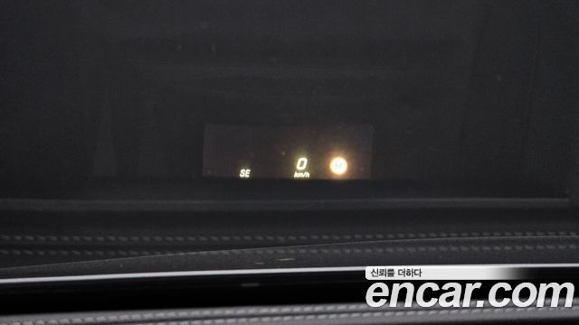 Mercedes-Benz E-Class 2017 — photo 15