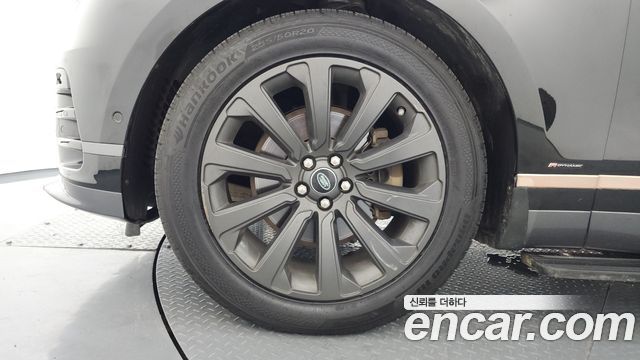 Land Rover Range Rover Velar 2018 — photo 5