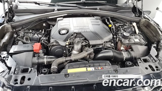 Land Rover Range Rover Velar 2018 — photo 6