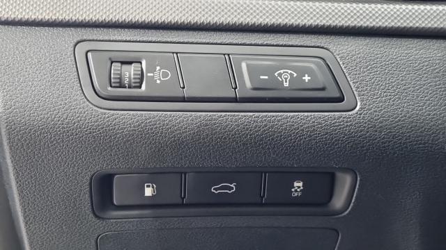 Hyundai Sonata 2019 — photo 16