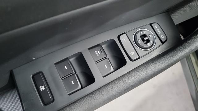 Hyundai Sonata 2019 — photo 17