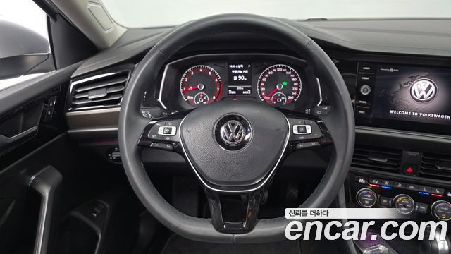Volkswagen Jetta 2020 — photo 18