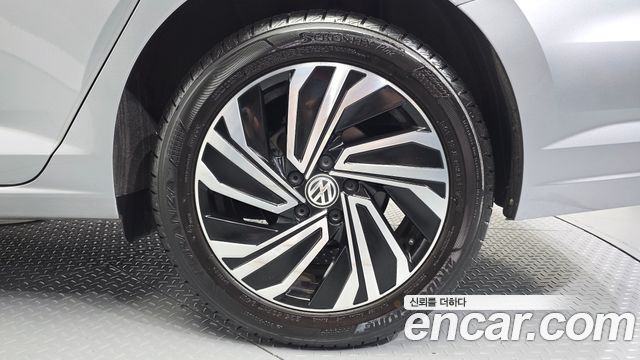 Volkswagen Jetta 2020 — photo 7
