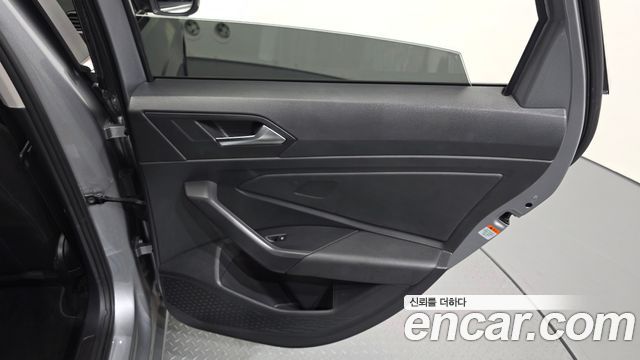 Volkswagen Jetta 2020 — photo 15