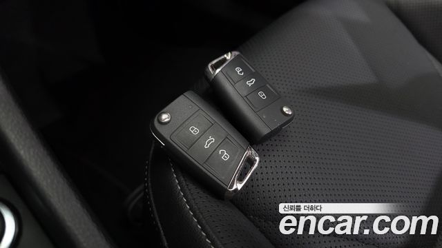 Volkswagen Jetta 2020 — photo 32