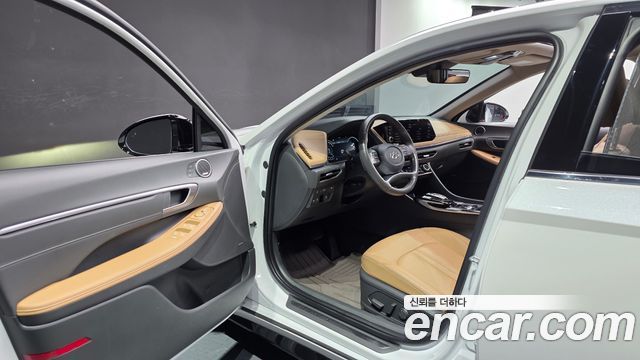 Hyundai Sonata 2021 — photo 13