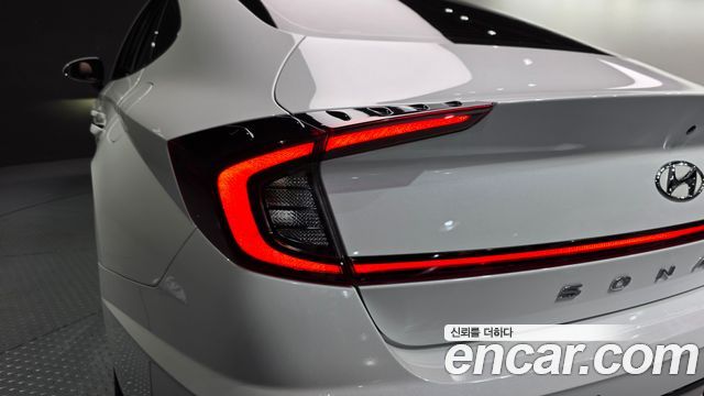 Hyundai Sonata 2021 — photo 9