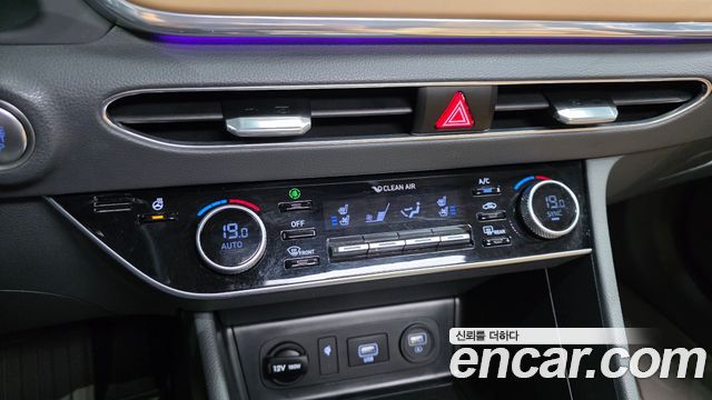 Hyundai Sonata 2021 — photo 32