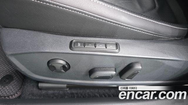 Volkswagen Jetta 2021 — photo 19