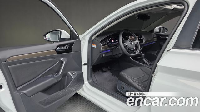 Volkswagen Jetta 2021 — photo 16
