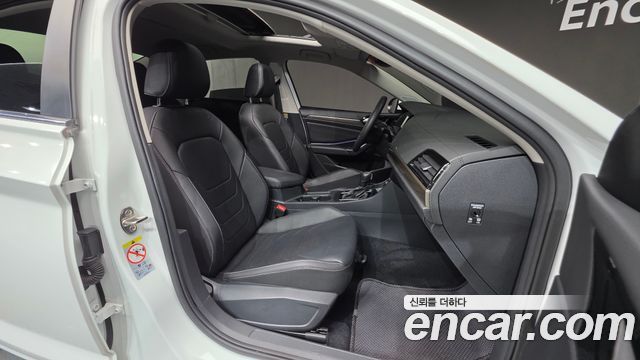 Volkswagen Jetta 2021 — photo 29