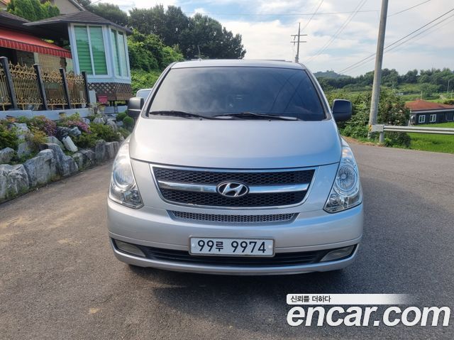 Hyundai Starex 2009 — photo 1