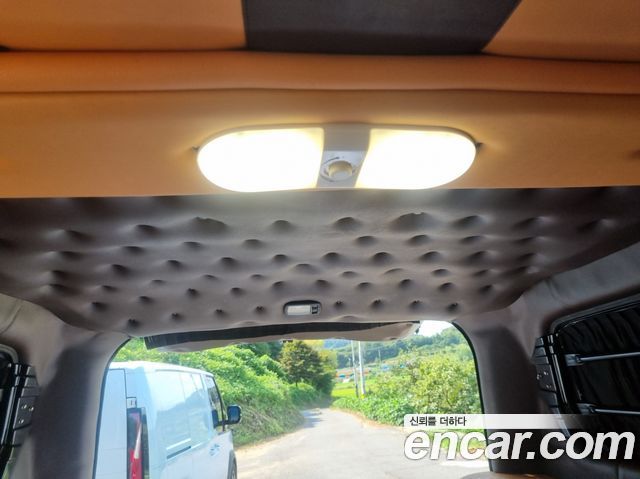 Hyundai Starex 2009 — photo 11