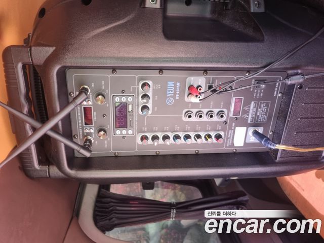 Hyundai Starex 2009 — photo 17