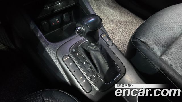 Kia K3 2015 — photo 9