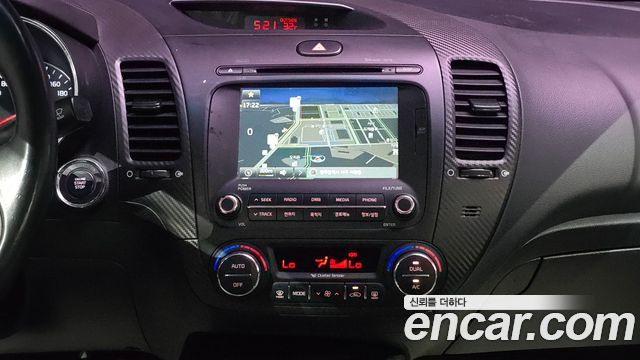 Kia K3 2015 — photo 15